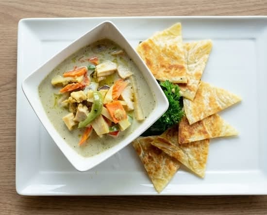 Roti with Green Curry.